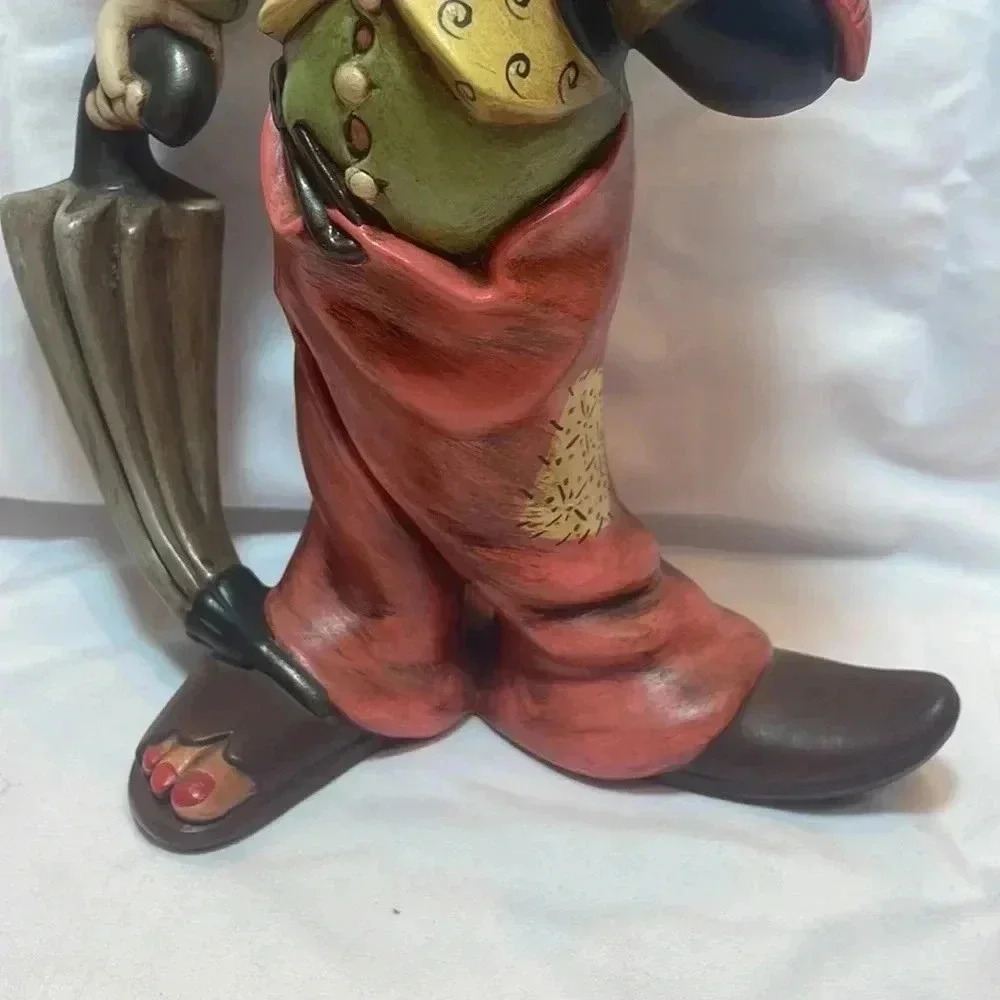 Vintage 1960s Hand Painted Clown Figurine - Picture 6 of 7